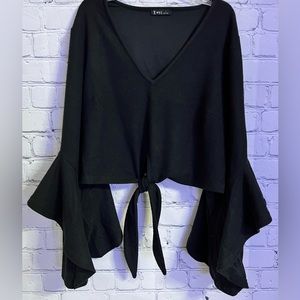 Very J Black Cropped Tie Front Long Ruffle Sleeves V-Neck Shirt Size Large